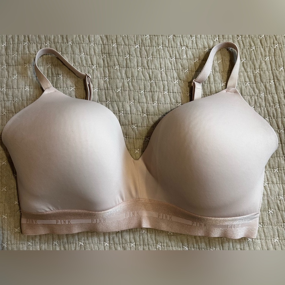 PINK Victoria's Secret Wireless Lightly Lined T-Shirt Bra (Used) Size 36DD